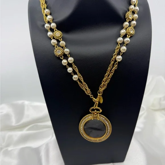 Chanel Vintage Pearl Crystal  Magnifying Glass Pendant Necklace XL - Picture 12 of 12